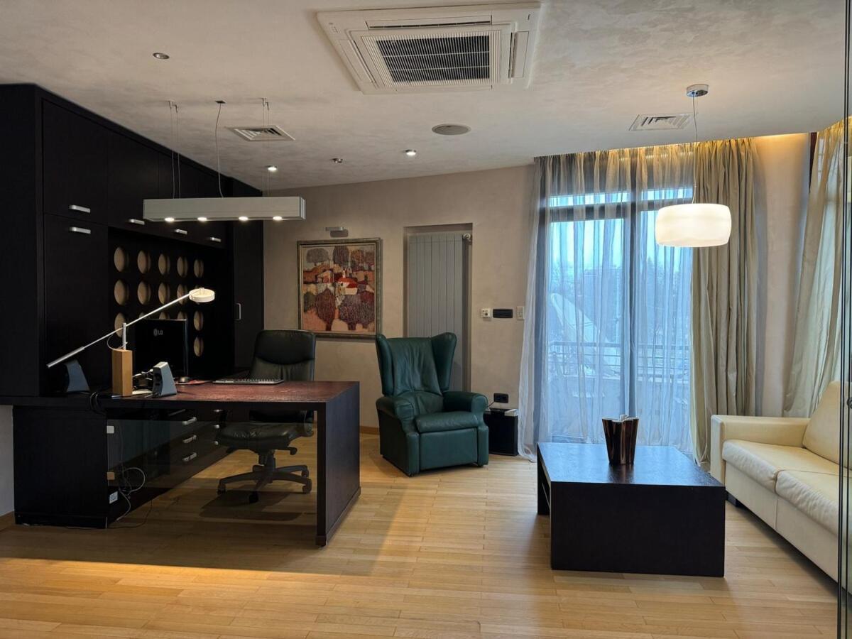 Spacious Luxury Close To Marinela Apartment *