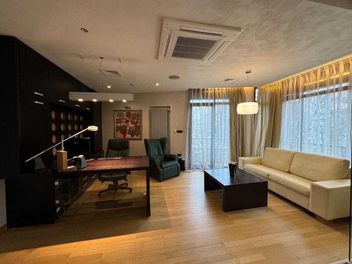 Spacious Luxury Close To Marinela Apartment *